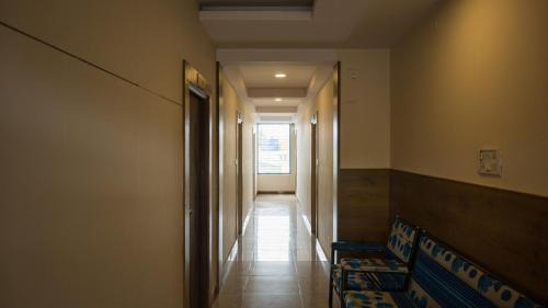 Narasapura Hotel | Fuga Boarding Lodging & Restaurant