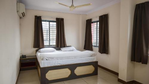 Narasapura Hotel | Fuga Boarding Lodging & Restaurant