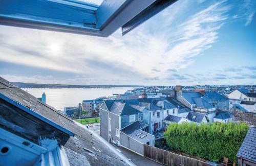 Milford Haven Apartamento | Fulke Street - 2 Bedroom Apartment - Milford Haven