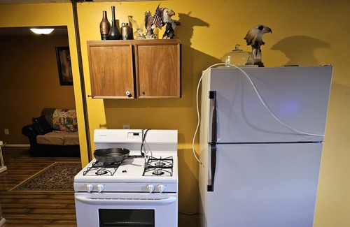 Town of Scriba Apartamento | Full basement apartment.