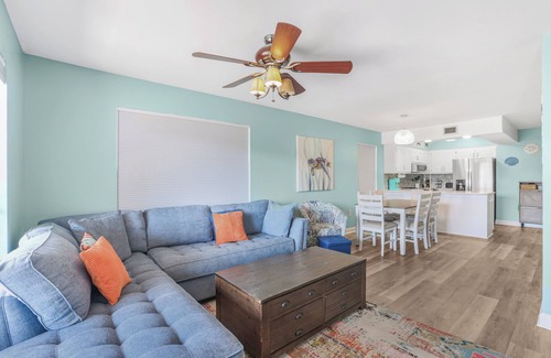 Gulf Shores Casa | Full Duplex - Prime Spot! Walk to Beach, Shops