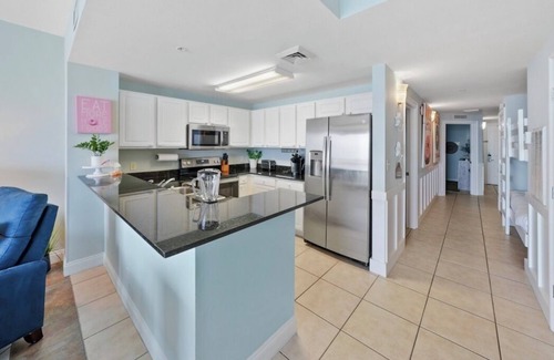 Panama City Beach Condominio | Full Equipped Oceanfront Oasis Calypso Condo Heated Pool Sleeps 6