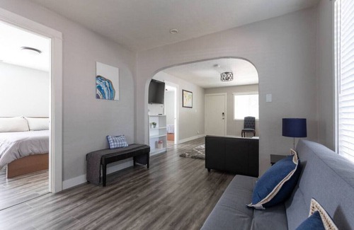 Glendora Casa | Full Home-Near APU, Citrus College, DT Glendora.