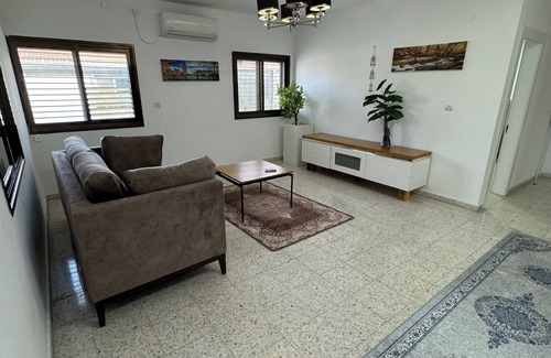 Daliyat al-Karmel Casa | Full House