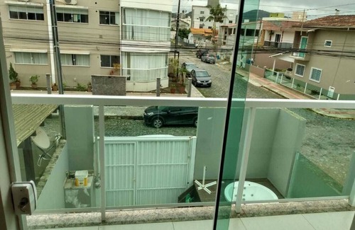 Camboriu Casa | casa llena ofuro / barbacoa