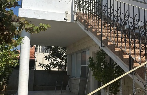 Daliyat al-Karmel Casa | Full House - saving you money