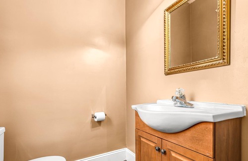 Mexicantown - Southwest Detroit Casa | Full house sleeps 8 five min from downtown