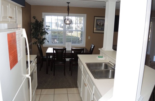 Calabash Villa | Cocina completa, 2 habitaciones, 2 baños, campo de golf, vista al lago, cerca de la playa en Calabash, NC (1301)