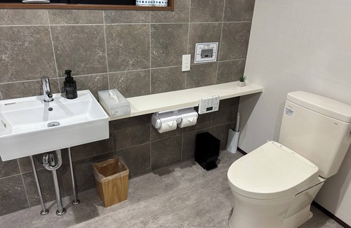 Chuo-ku Casa | Full kitchen with private sauna & open-air bath. A space that makes you forget about time!