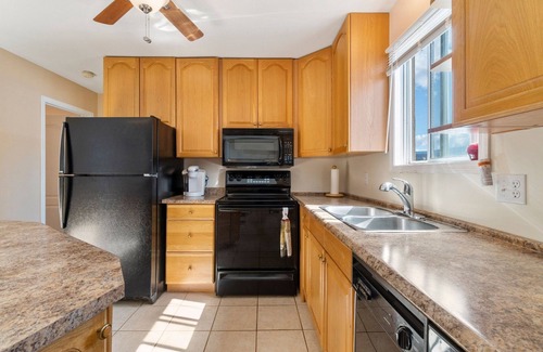 Celista Casa | Full Lake Front Cabin on the Shuswap!! Sleeps 13