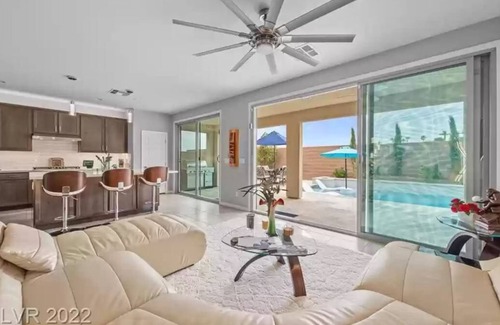 Lake Las Vegas Casa | Full luxury house with heated pool for Formula One