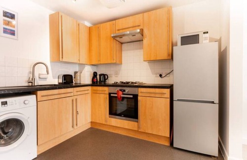 Larkhall Apartamento | Full of light 1BR apartment in Stockwell