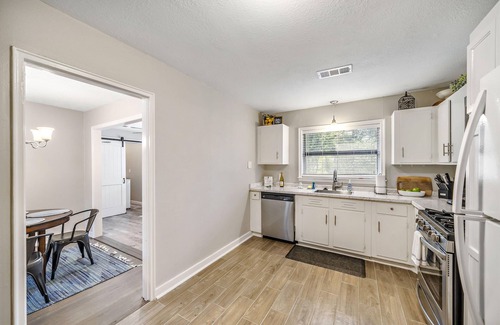 Pasadena Casa | Full remodel 3BR High-Speed WiFi Near Hobby Airport