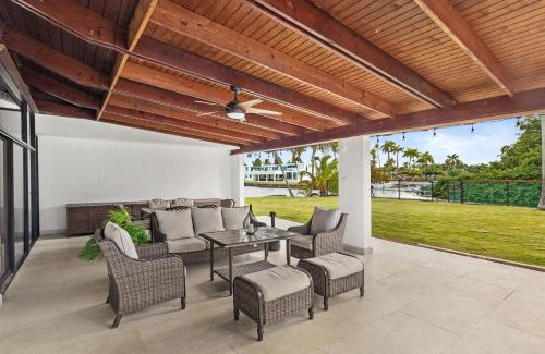 Punta Las Marias Apartamento | Full-Service Villa with Driver, Meals, Pool