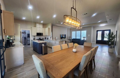Austin Casa | Full Two-Story House close to Downtown Austin, Texas