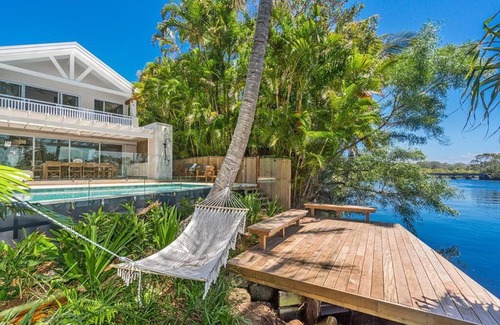 Belongil Casa | Fuller Holidays - Belongil Sunset - Giaour Street, Belongil Beach