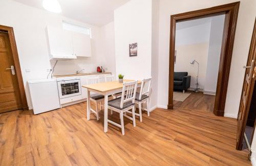 Halle Apartamento | FullHouse - Halle - NH14 - Daylight Bathroom - 3 Bedrooms