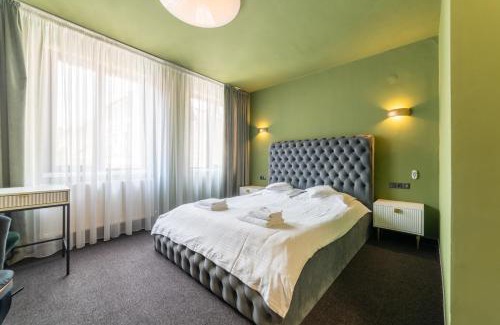 Old Town Hotel | Fullton Central