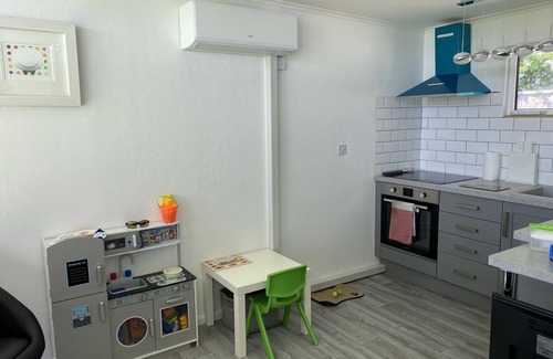 Addlethorpe Chalet De Esquí | Fully air conditioned holiday chalet close to the beach with wifi