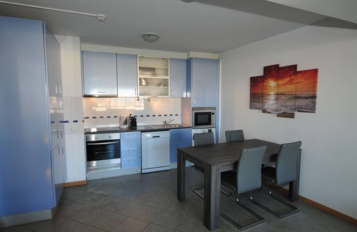 Praia da Rocha Apartamento | Apartamento de lujo en el noveno piso con aire acondicionado, balcón y vista al mar