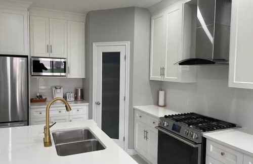 Kitchener Casa | Fully Detached 4 Bedroom House in Kitchener