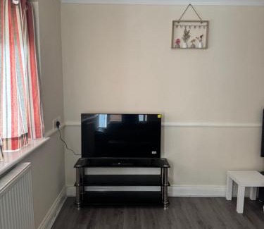 Canvey Island Apartamento | Fully en-suite with kitchen