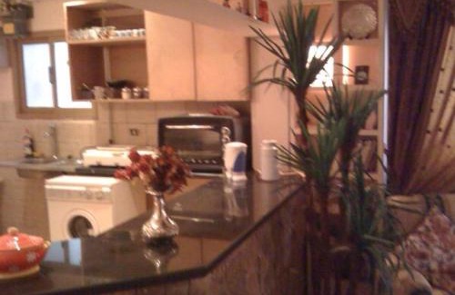 Agouza Apartamento | Fully Equipped ,3 BR ,centrally located flat in Mohandsseen