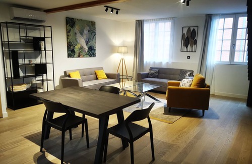 Capitole Apartamento | Fully-equipped 90 m2 duplex apartment in the center of town, ideal for families.