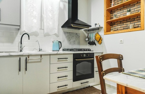 Melikia Apartamento | Fully equipped and functional apartment in the heart of the village.