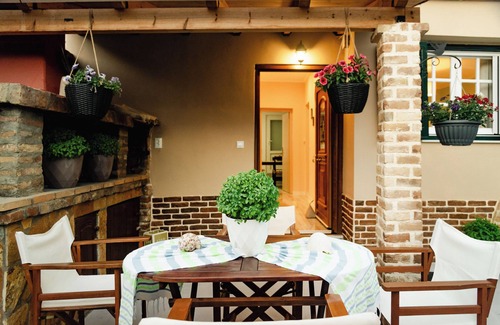 Melikia Apartamento | Fully equipped and functional apartment in the heart of the village.