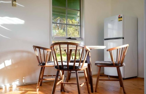 Balnarring Cabaña | Fully Equipped Balnarring Cottage for 4 w pool