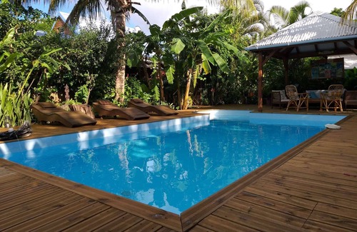 Deshaies Casa | Fully equipped bungalow with outdoor kitchen, air conditioning, Italian shower bathroom