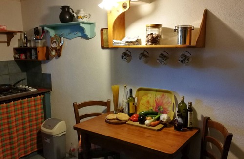 Gradoli Casa | Muy bien amueblada Ferienhäuschen junto al lago, en medio de olivar