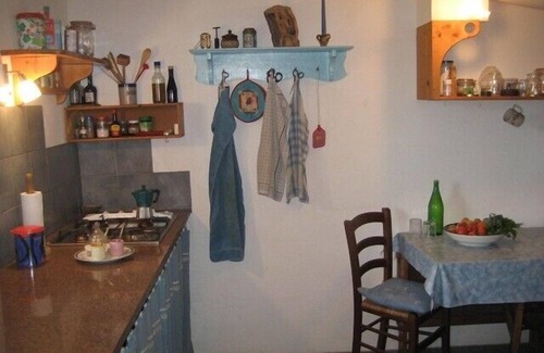 Gradoli Casa | Muy bien amueblada Ferienhäuschen junto al lago, en medio de olivar