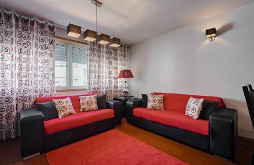 Madalena Apartamento | Fully Equipped 3 bed - Parking.