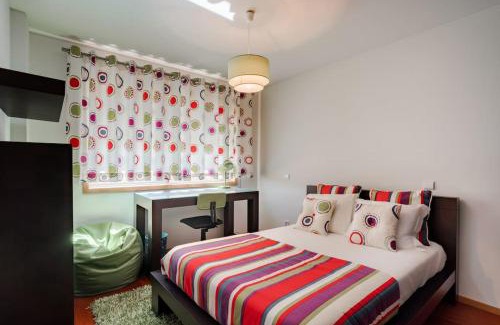 Madalena Apartamento | Fully Equipped 3 bed - Parking.