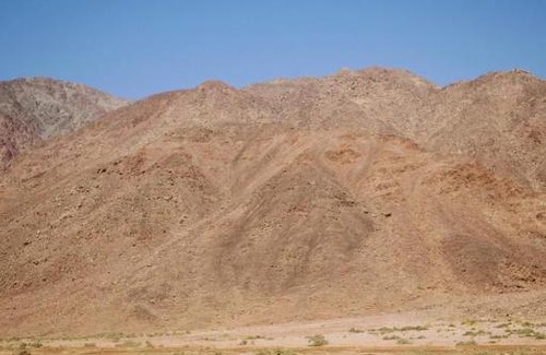 Dahab Otro | Fully equipped Remote off-grid Solar Wooden Home