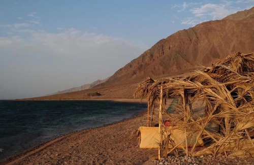 Dahab Otro | Fully equipped Remote off-grid Solar Wooden Home