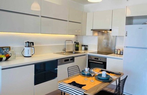 Kartal Condominio | Fully equipped residence with city view