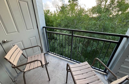 Brownsville Apartamento | Fully Furnished 1 Bedroom Apartment at Wildrose Villas