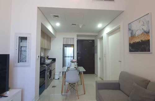 Dubai Sports City Apartamento | Fully-furnished 1 Bedroom Apartment