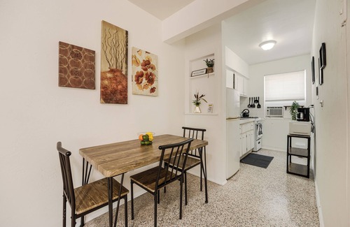 East Little Havana Apartamento | Fully Furnished 1BR Apartment in Miami's heart, easy access to major highways!