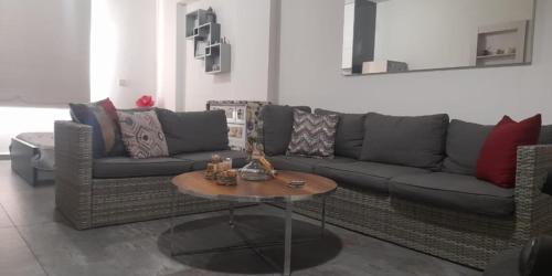 Dbayeh Apartamento | Fully furnished and equipped studio in Dbayeh with perfect location