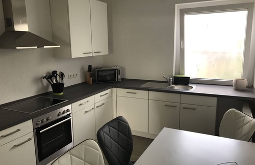 Mutlangen Apartamento | Totalmente amueblado y recién renovado apartamento