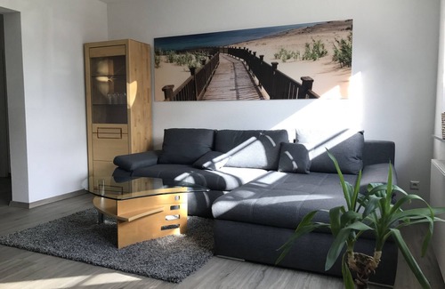 Mutlangen Apartamento | Totalmente amueblado y recién renovado apartamento