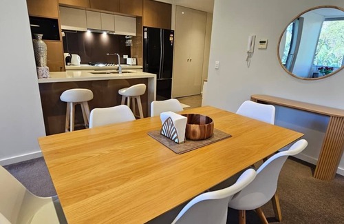 Lane Cove North Apartamento | Fully Furnished Apartment with Premium AmenitiesnLane Cove North/Long term