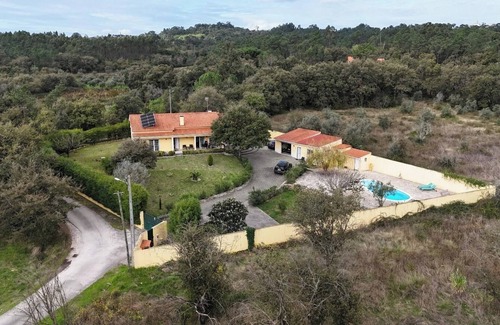 Pedreiras Cabaña | Fully furnished cozy studio in nature 20 minutes from the beach.