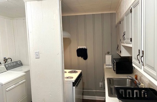 Bluewell Apartamento | Fully Furnished Executive Rental Large 1-Bed 1-Bath Pets Allowed