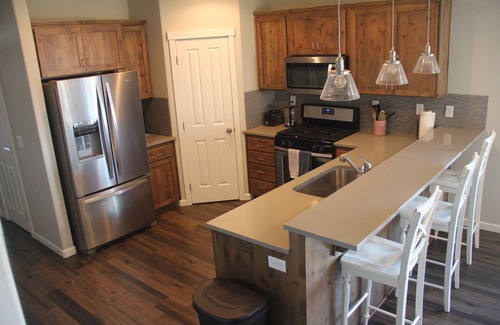 Redmond Casa | Fully furnished home in nice neighborhood