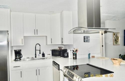St. Cloud Casa | Fully Furnished Home in St Cloud